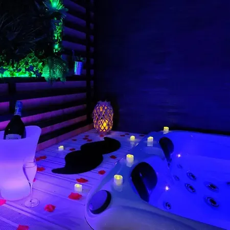 La Gaillardise - Love Room - Spa & Sauna - Espace Privatif Brive-la-Gaillarde Exterior photo